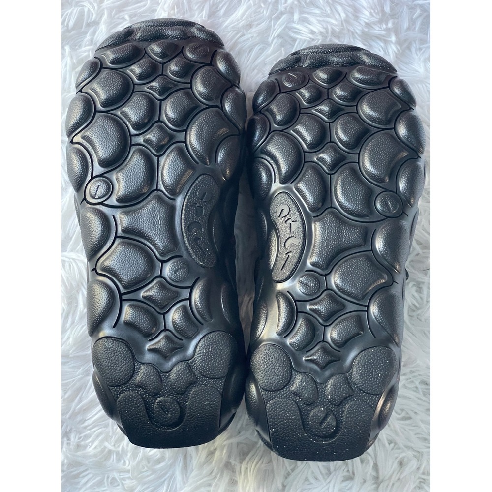 Nike FlyKnit Haven Slip On Sneakers - Picture 10 of 12